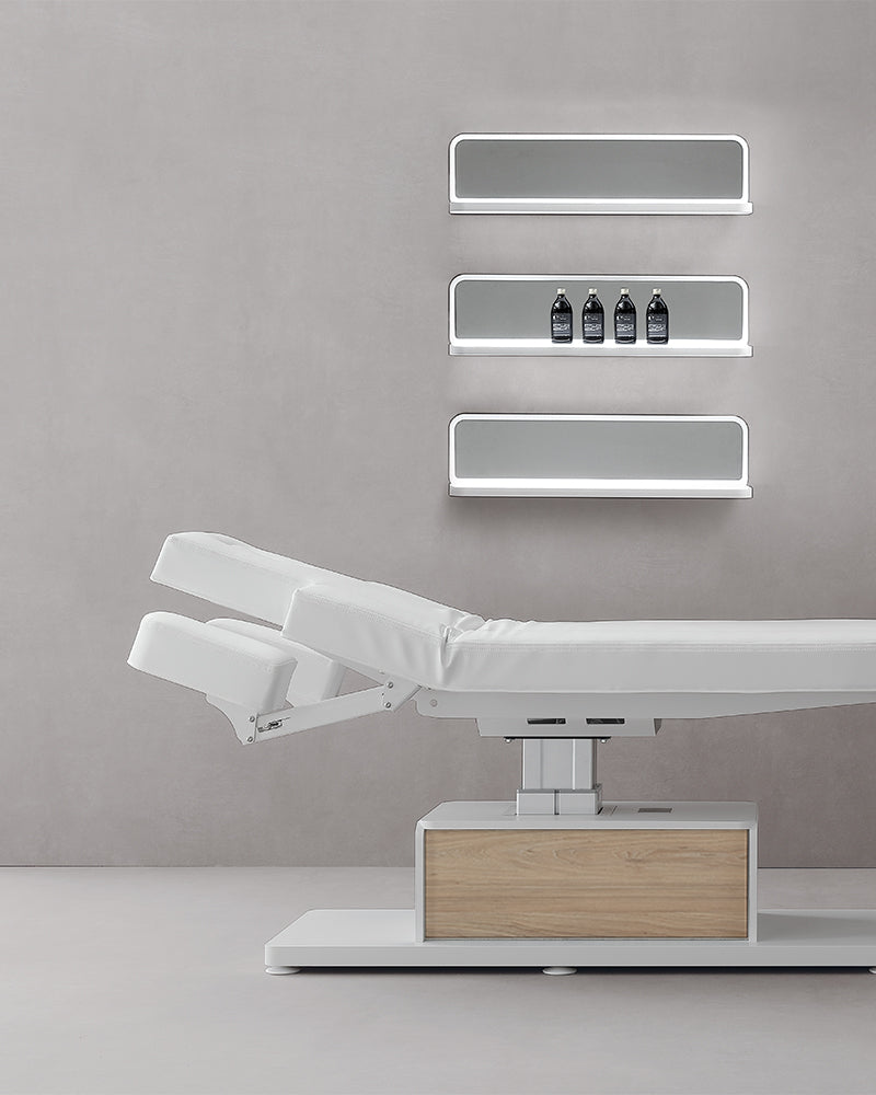 The Ben - Table de massage blanche avec détails motif chêne - avec moteur - avec accoudoirs réglables